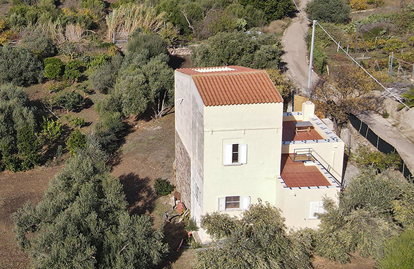 meerausblick-kunterbund-haus-sardinien-klein